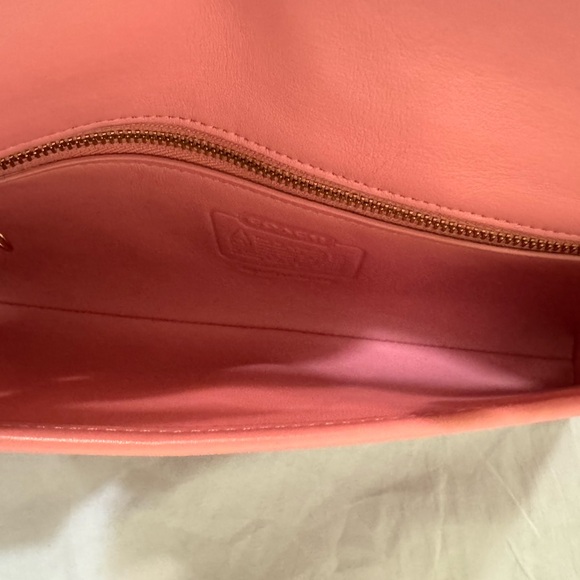 Coach True Pink Hamptons Shoulder Bag - Picture 3 of 3